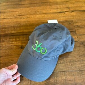 Nike 360 Golf Hat Dad Cap Gray Green Adjustable NWT
